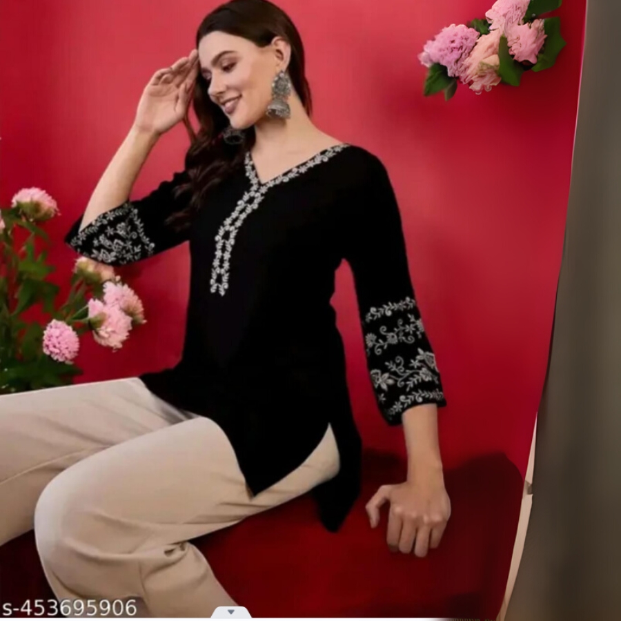 Ebon Chic Plain Kurti